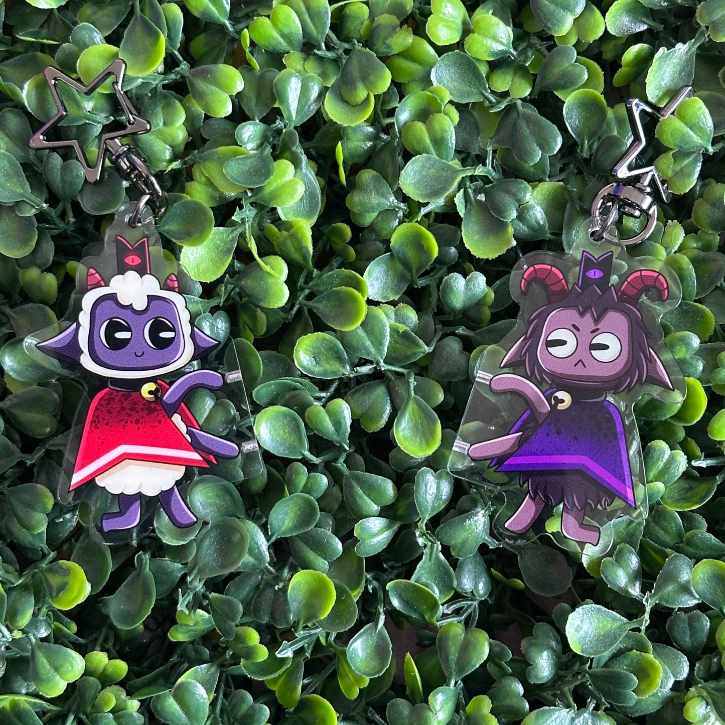 Cult Cuties - Magnetic Acrylic Keychain set - Cult of the Lamb inspired